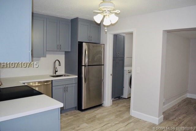 Building Photo - 9459 SW 52nd Ct