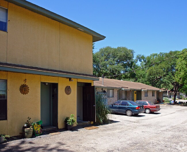 Building Photo - Mango Villa Apartments