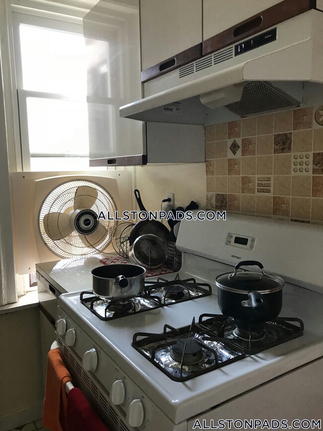 Foto del edificio - 1251 Commonwealth Ave