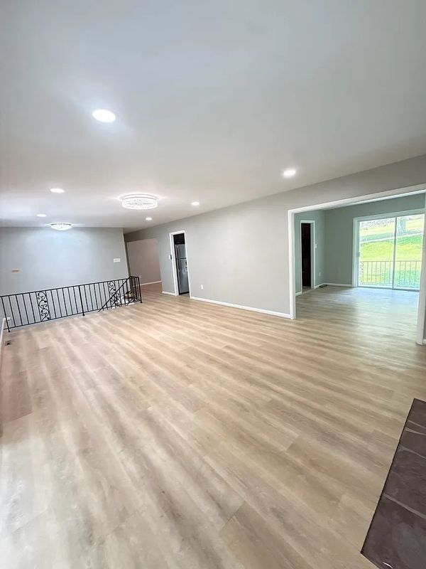 Foto del edificio - 1260 Kenmore Dr