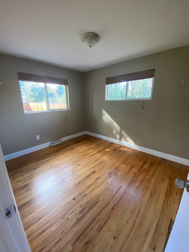Bedroom 3 - 5057 S Grove St