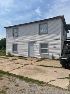 Foto principal - 1005 N B St