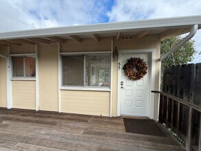 Building Photo - 55-57 Bayo Vista Way