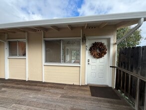 Building Photo - 55-57 Bayo Vista Way