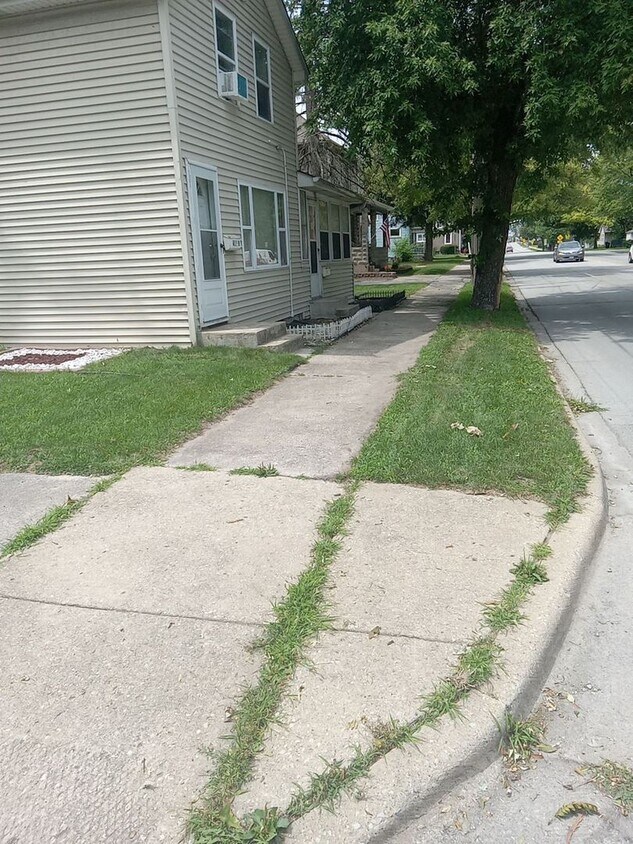 415 E Eleanor St, Thornton, IL 60476 House Rental in Thornton, IL