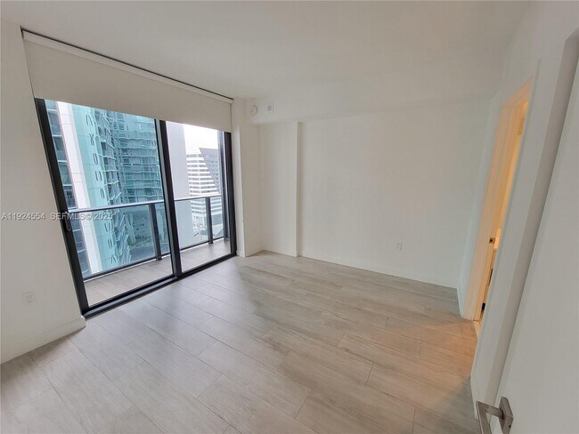 Foto del edificio - 55 SW 9th St