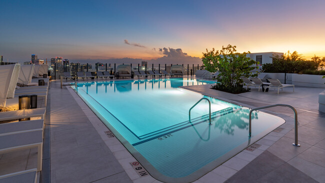 Foto del edificio - Miami World Tower