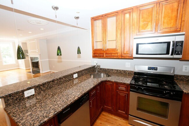Foto del edificio - 607 P St NW