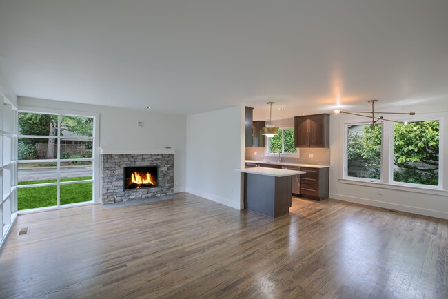 Foto del edificio - 237 Lake Hills Blvd