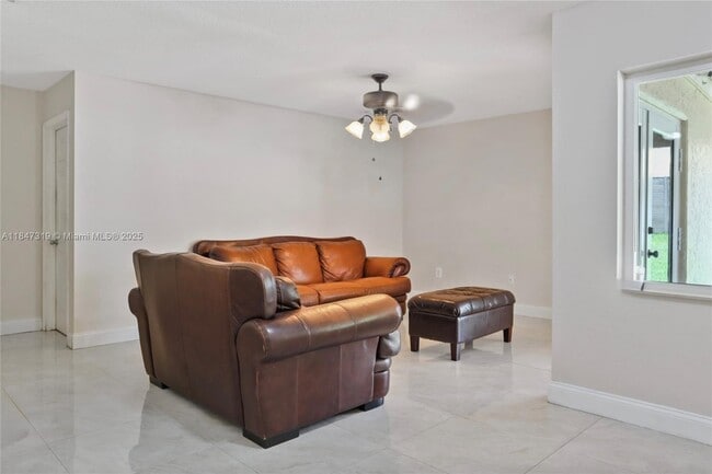 Foto del edificio - 20228 SW 124th Pl