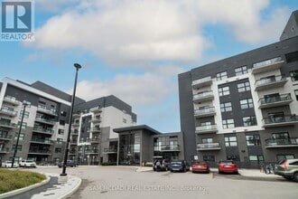 Building Photo - 102 Grovewood Common