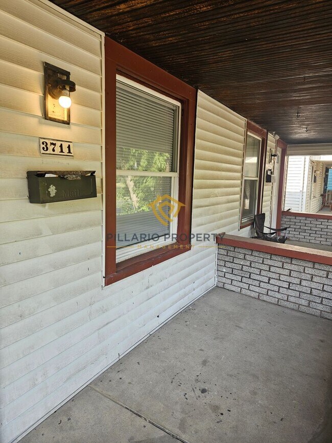 Foto del edificio - 3709-3711 Brookside Pkwy S Dr