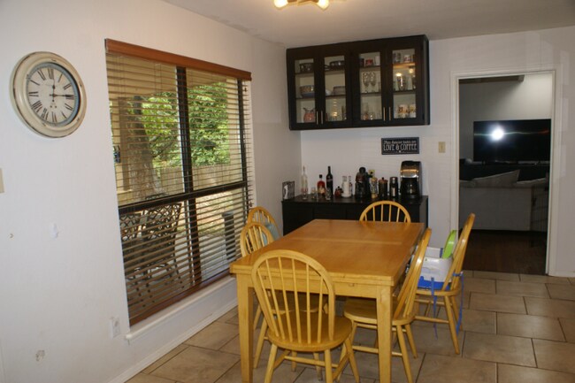 Foto del edificio - 2302 NE 9th St