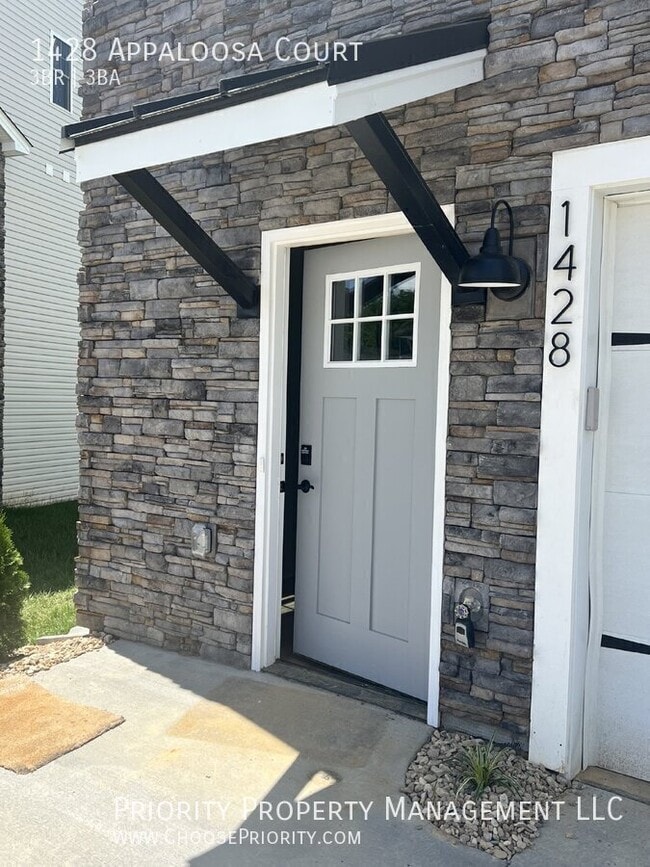 Foto del edificio - 1428 Appaloosa Ct