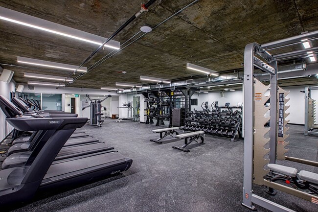 Interior Photo - 1550 Lincoln Boulevard Santa Monica, CA 90401