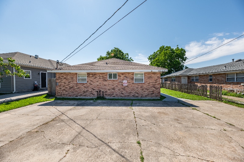 Primary Photo - 3310 Park Blvd