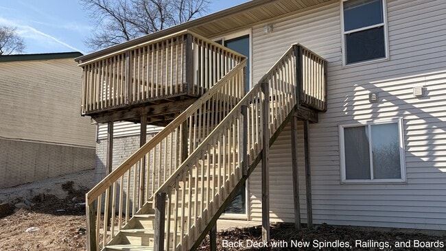 Building Photo - 2539 SE 8th Ct