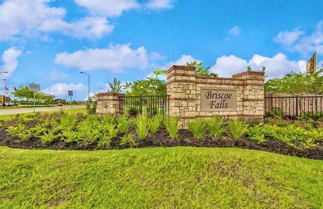 Building Photo - 8123 Cheyenne Hills Trail