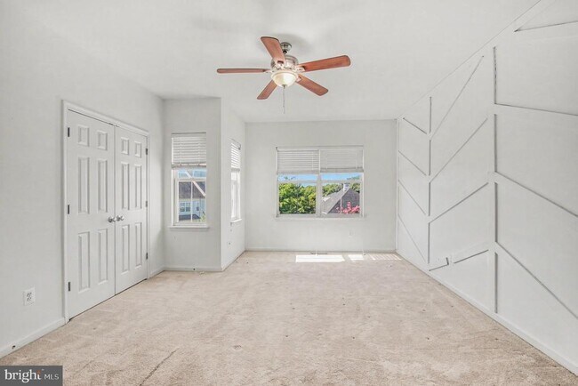Foto del edificio - 3041 Chinkapin Oak Ln