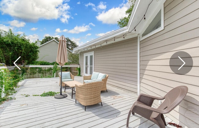 Building Photo - 3030 Amelia Rd