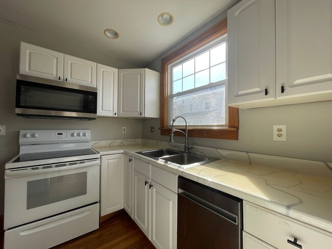 Building Photo - 1143 Cranford Ave