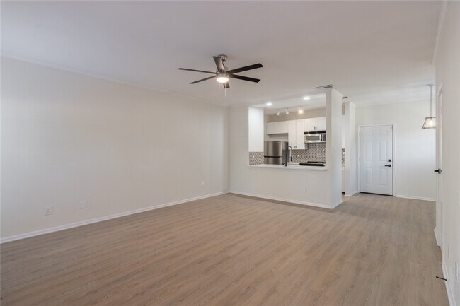 Foto del edificio - 9850 Pagewood Ln