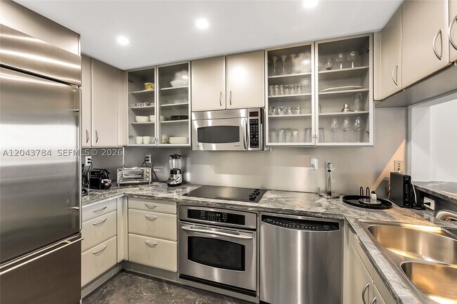 Foto del edificio - 540 West Dr