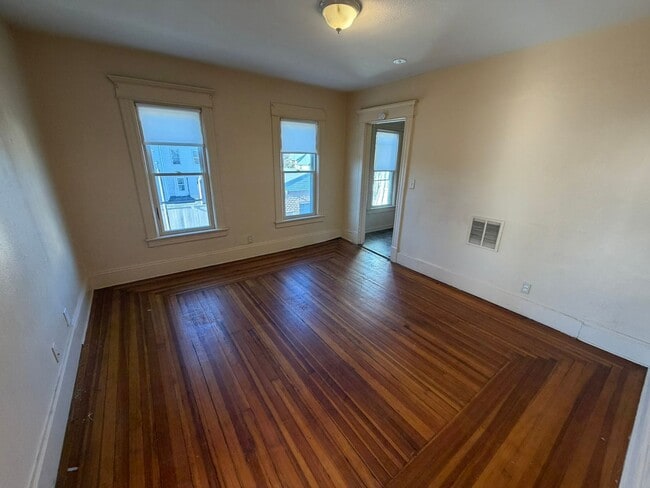 Photo - 242-244 Orange Street Apartment