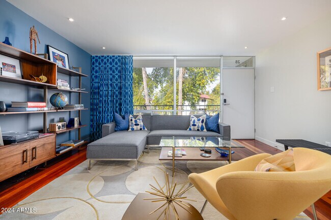 Foto del edificio - 7601 E 2nd St