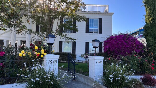 Foto del edificio - 1945 Mount Vernon Ct