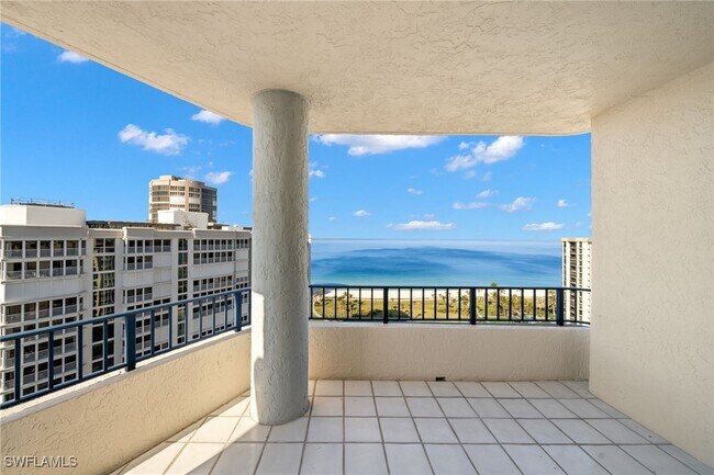 Foto del edificio - 4451 Gulf Shore Blvd N