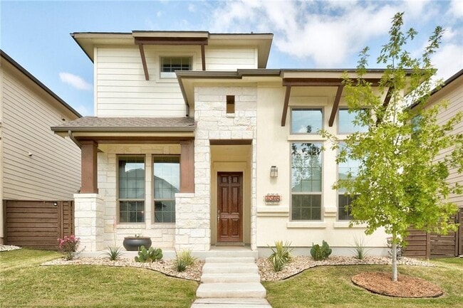 Building Photo - 1508 Arcilla St