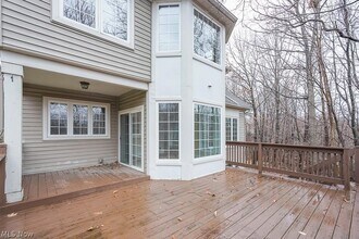 Building Photo - 3729 Edgehill Dr