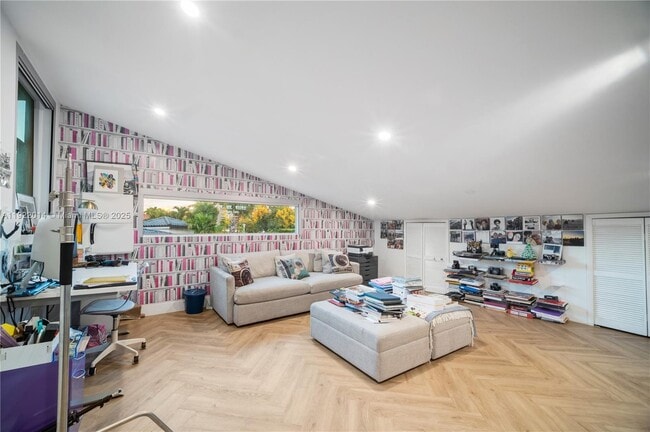 Foto del edificio - 280 SW 20th Rd