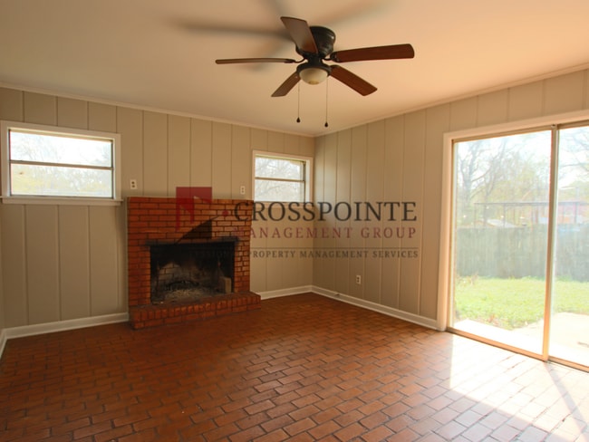 Building Photo - Coming Soon! 3 Bed 1.5 Bath Home Near TJC!