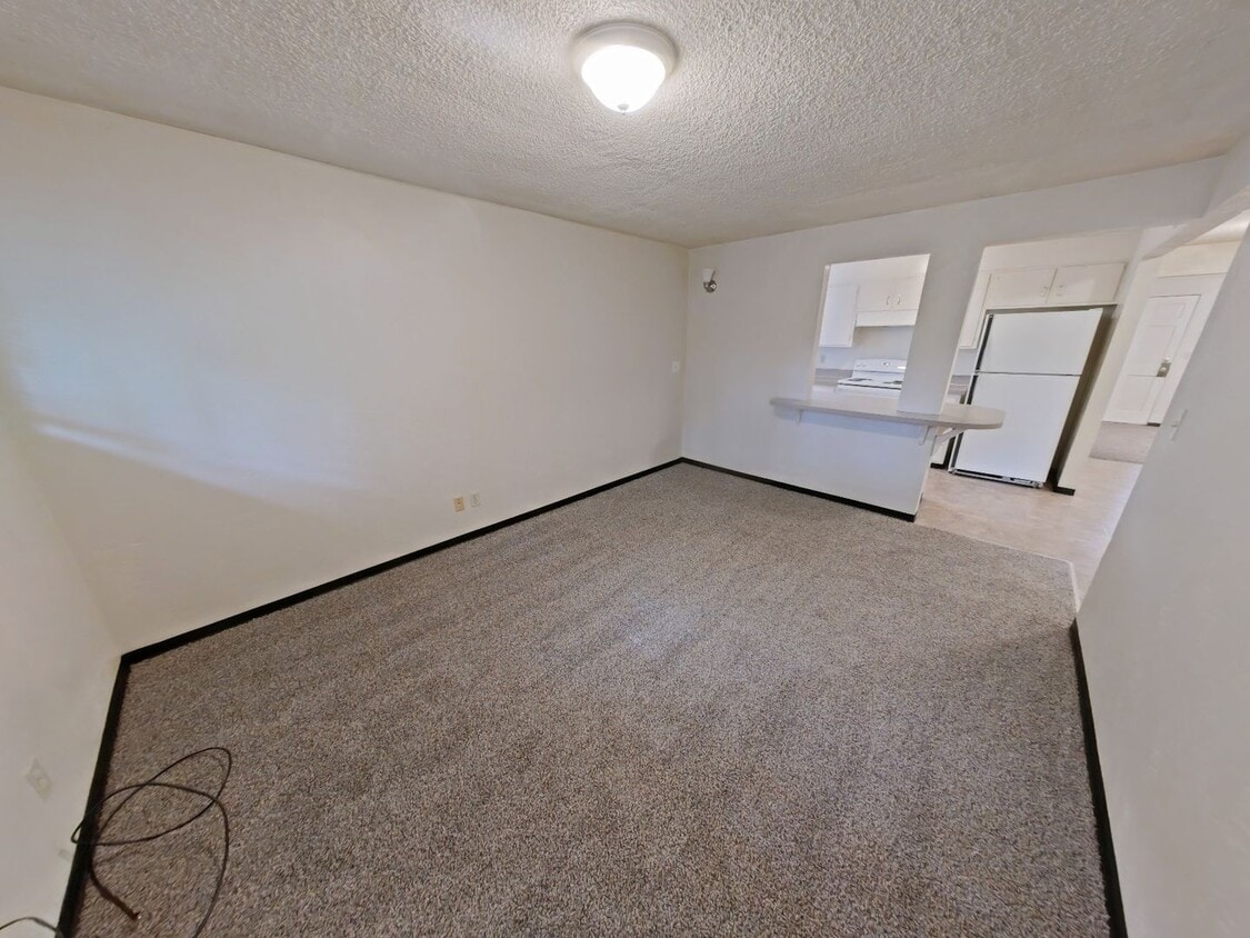 Photo - 1747 Hilyard Alley
