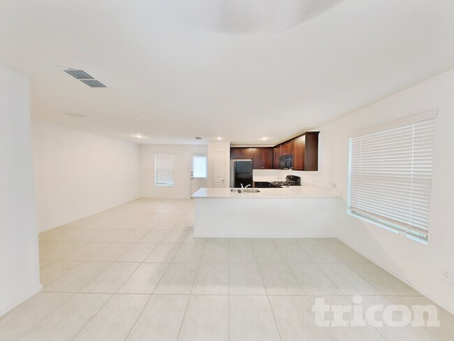 Building Photo - 2602 Vavra Ln