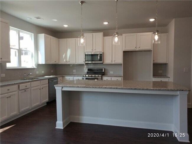 Building Photo - 3503 Amarath Terrace