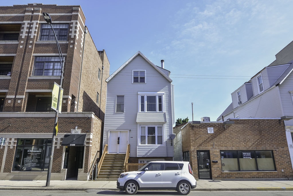 Primary Photo - 1436 W Belmont Ave
