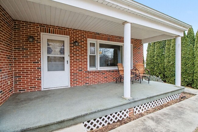 Foto del edificio - House For Rent