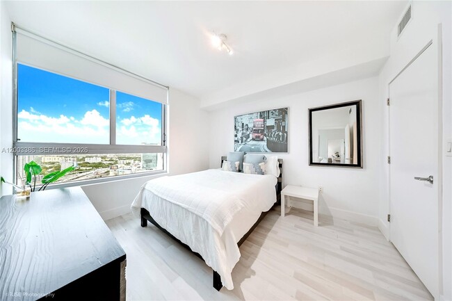 Foto del edificio - 90 SW 3rd St