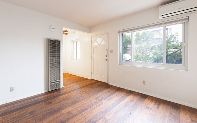 Building Photo - 00GRP114