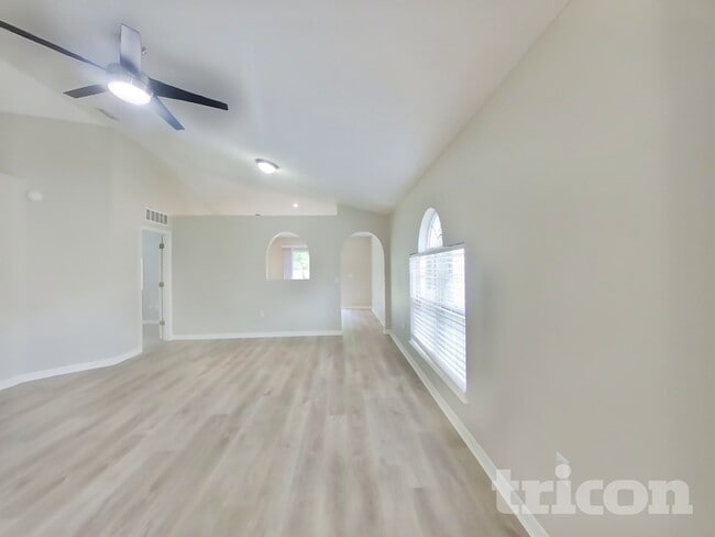 Building Photo - 3556 Alec Dr