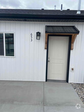 Building Photo - 527 Wooten Way