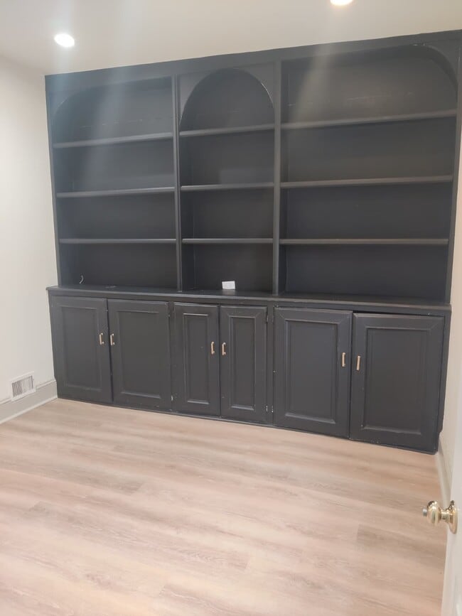 Building Photo - 7713 Union Ave