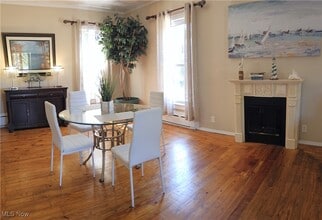 Building Photo - 410 E Main St