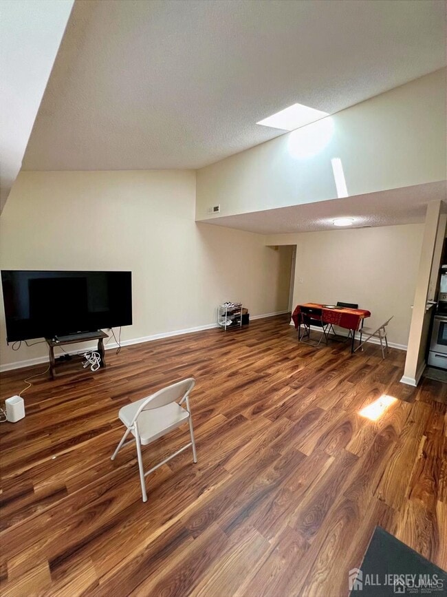 Foto del edificio - 2304 Aspen Dr