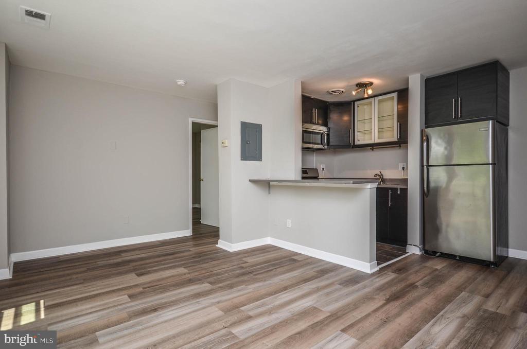 Foto principal - 4840 MacArthur Blvd NW