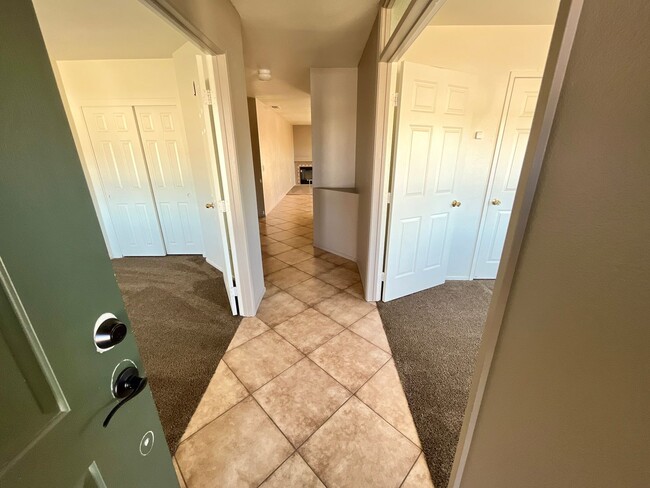 Building Photo - Wow must see 4 bedroom Plus 2 bath Home in...