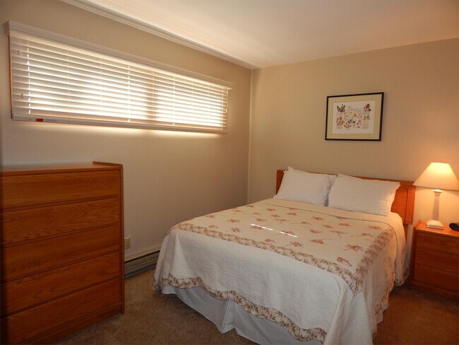 Building Photo - 3655 Teton Dr